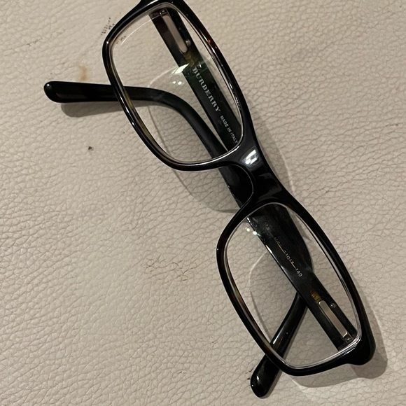 Burberry eye Frame - Picture 7 of 13